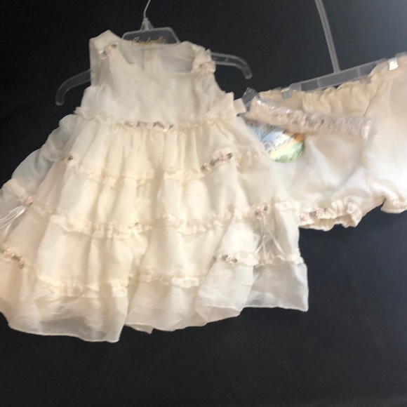 Cinderella  baby dress 3 piece set with ruffles - Picture 8 of 10